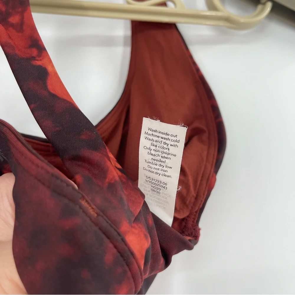 Athleta Ultimate Printed Frozen Floral Warm Sports Bra